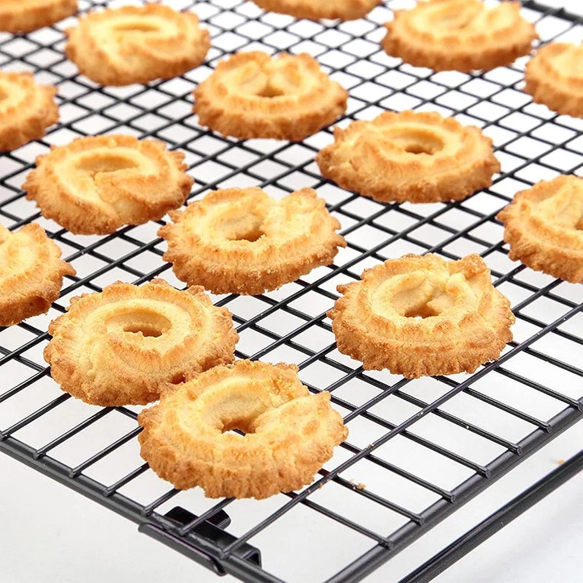 Collapsible Black Mesh Cake Cooling Rack Foldable Baking Tray for Kitchen Use