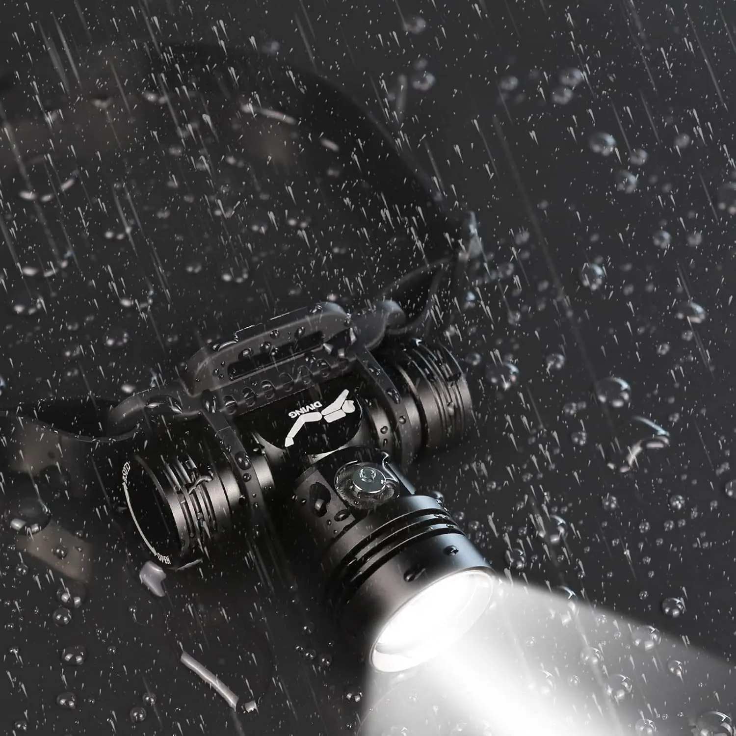 Diving lights with Battery and Charger, Rechargeable Underwater Flashlight
