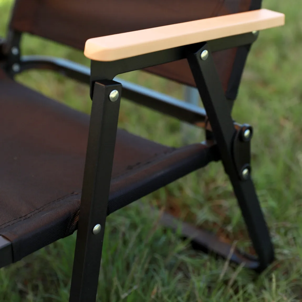 Folding Camp Chair ["LOCAL DELIVERY" OR "PICKUP" ONLY]