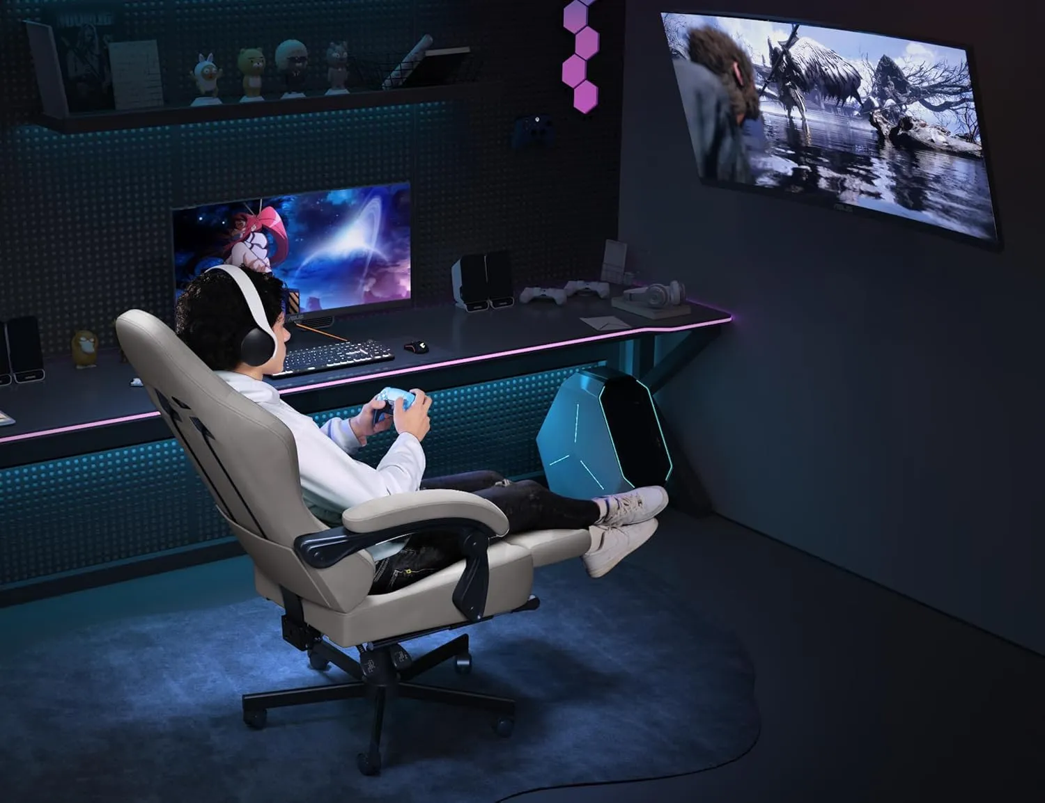 Gaming Chair Breathable Leather with Pocket Spring Cushion,Wide and High Ergonomic Office Chair with Headrest,Computer Gaming Chair with Footrest for Adult and Teen,Beige