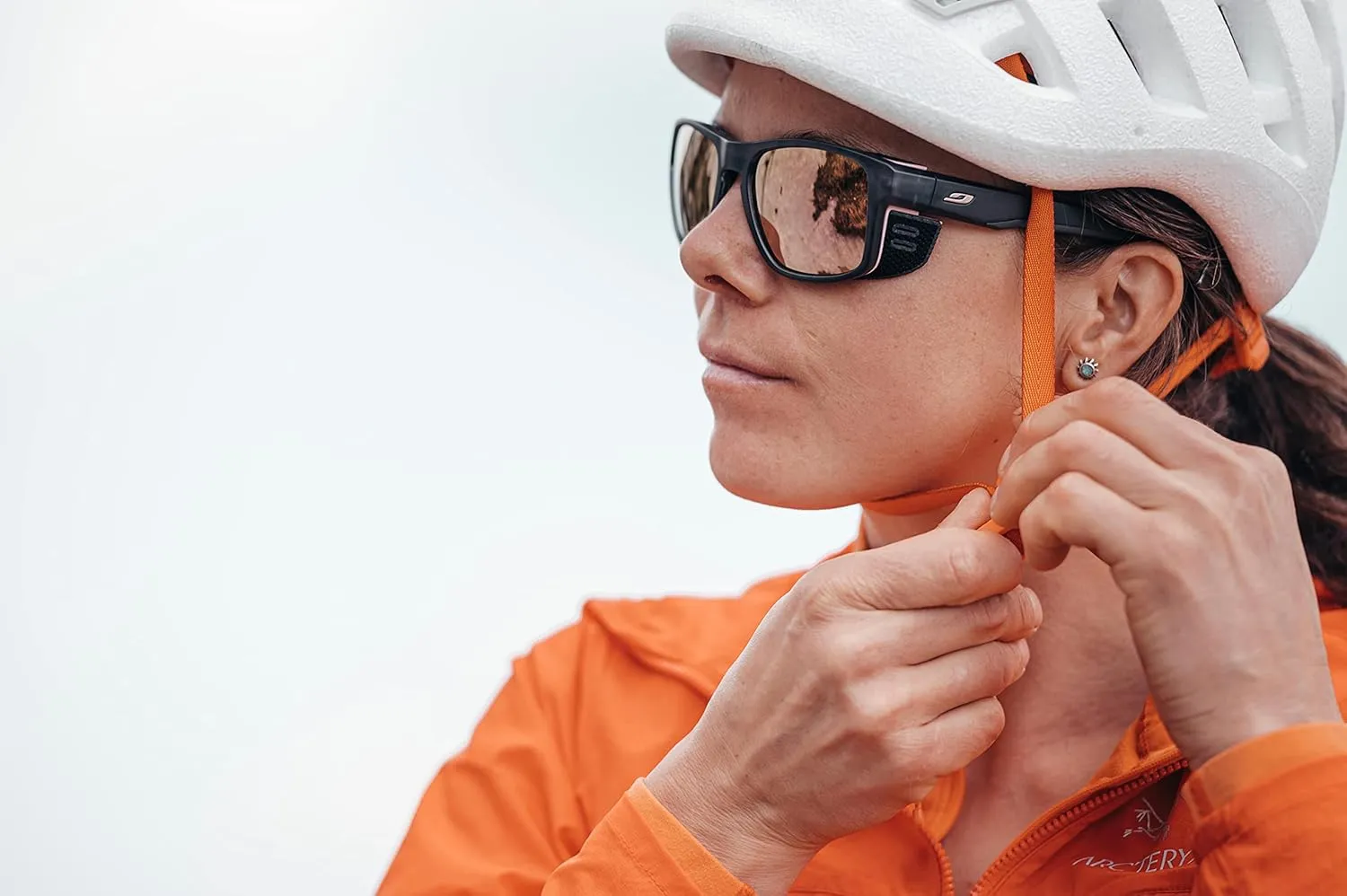 Julbo Shield M Glacier Sunglasses Men & Women/Photochromic lenses for Mountaineers, Hiking, Skiing & Snow travel 100% UV