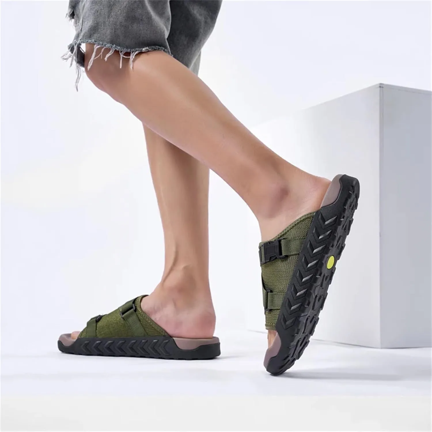 Men's Adjustable Slippers - Anti-Slip Outdoor Shoes with Comfort Fit