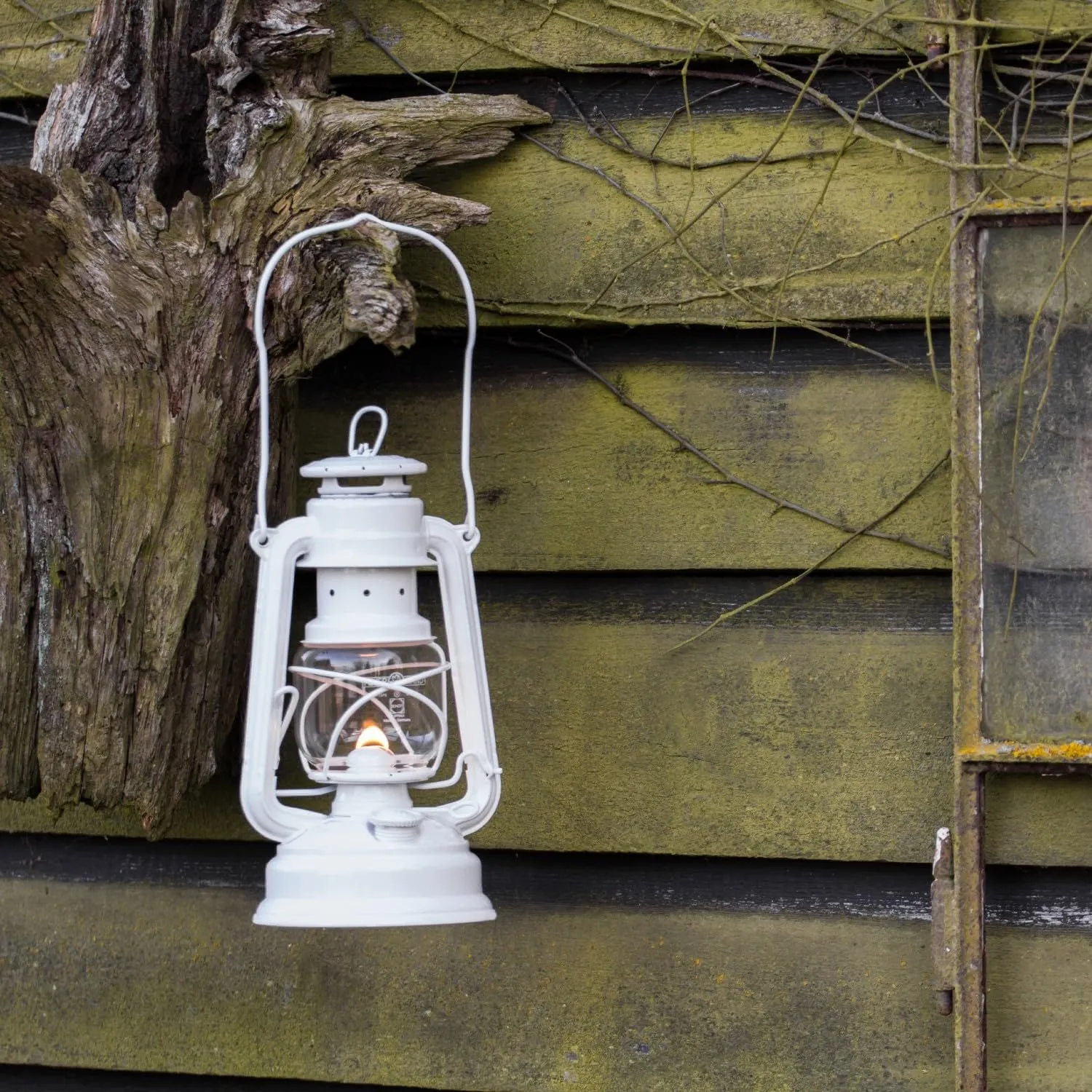 Outdoor Kerosene Fuel Lantern, German Made Weather Resistant Baby Special 276 Galvanized Hurricane Lamp for Camping or Patio, 10 Inches, White