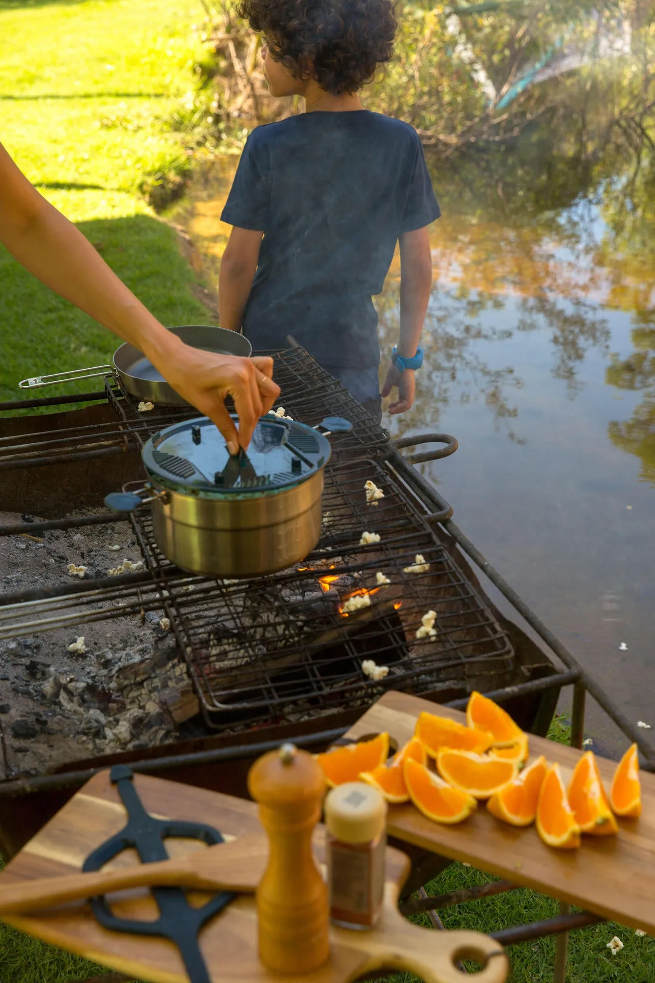 Quechua 500 Stainless Steel Non-Stick Camping Cookset – 14-Piece for 2 People