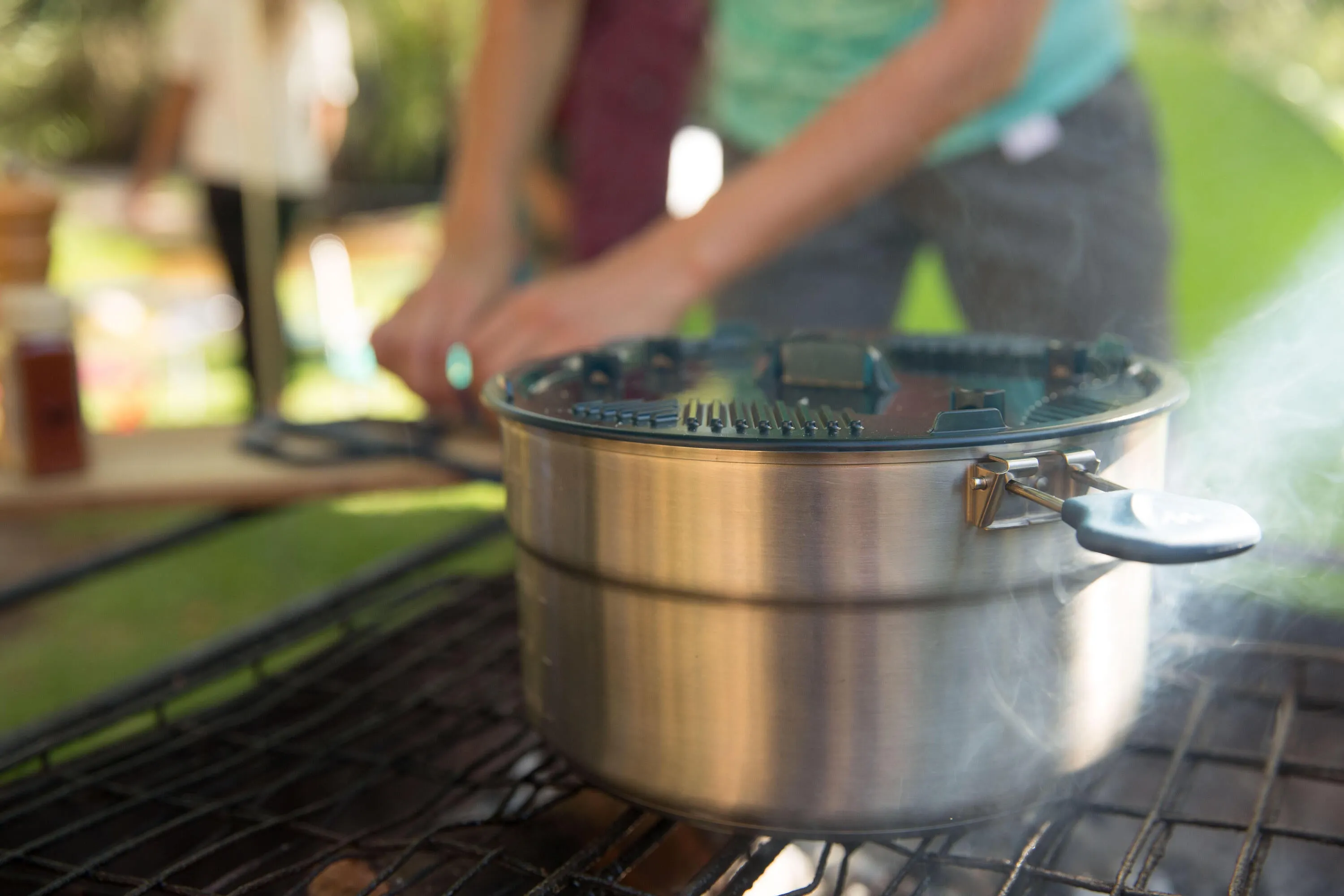 Quechua 500 Stainless Steel Non-Stick Camping Cookset – 14-Piece for 2 People