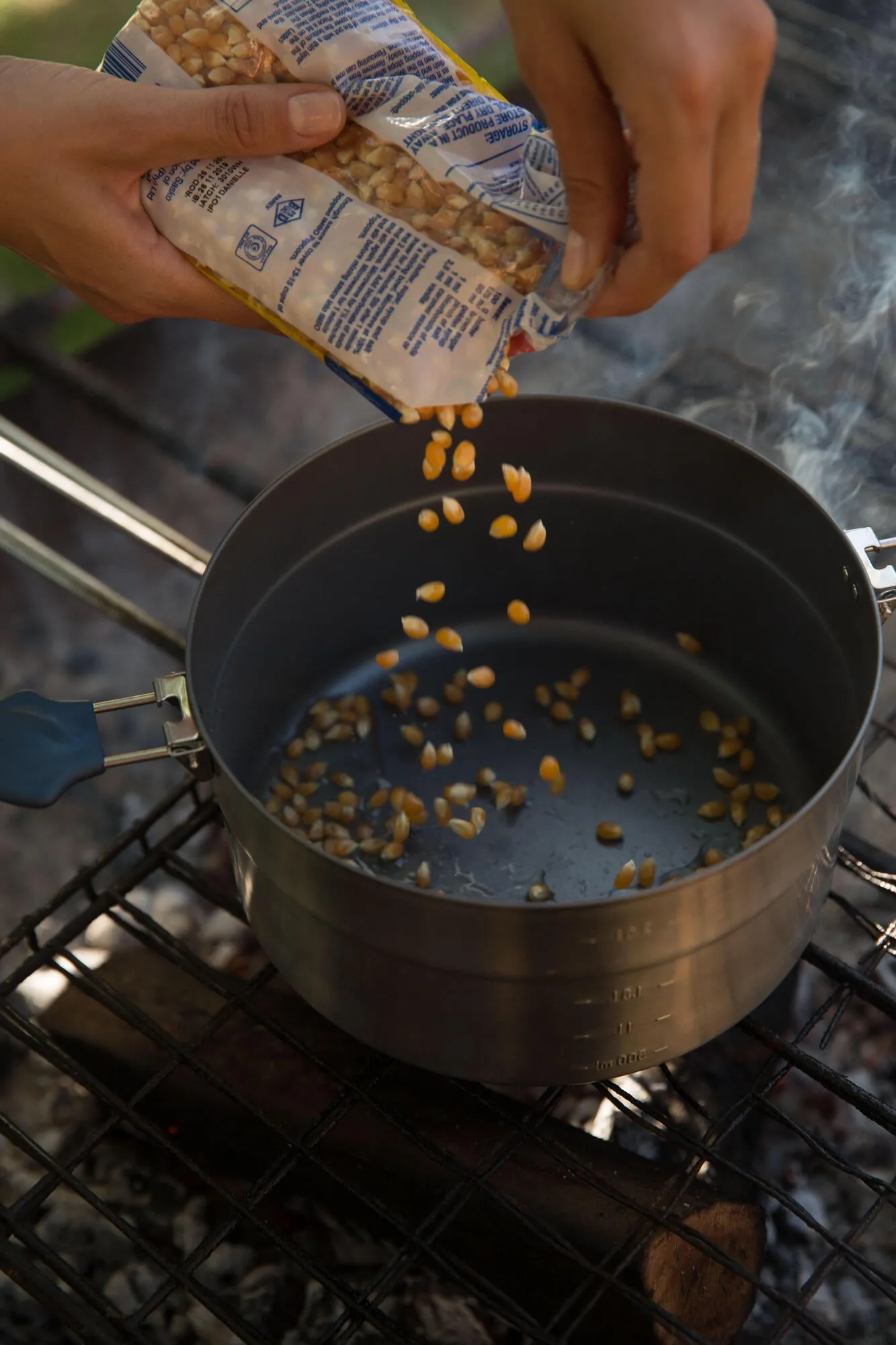 Quechua 500 Stainless Steel Non-Stick Camping Cookset – 14-Piece for 2 People