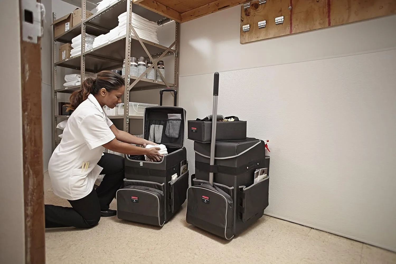 Rubbermaid Commercial Products Executive Quick Carts, Mobile/Travel Office Cart, Large, Dark Gray, for Housekeeper/Sales Rep/Medical Professionals/Home Healthcare/Teachers
