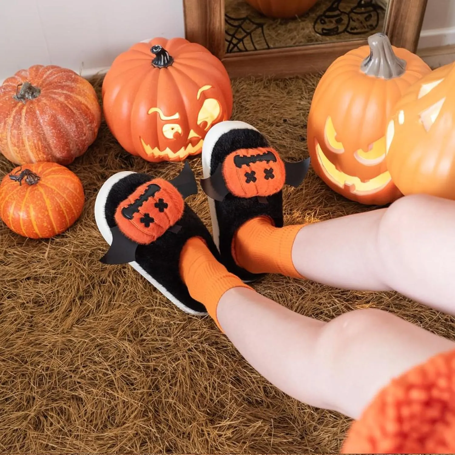 XIXITIAO Halloween Pumpkin Slippers for Womens Mens,Warm Spooky Lantern Pumpkin Slippers,Cozy Memory Foam Slippers,Soft House Slippers